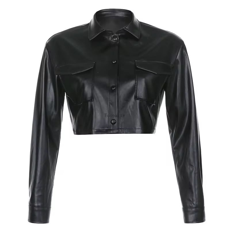 CAMISA CROP TOP CUERINA NEGRA